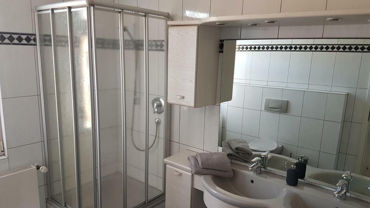 Zimmervermietung Muelheim Мильгейм-на-Руре Экстерьер фото