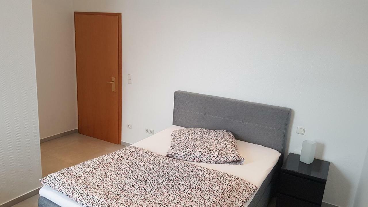 Zimmervermietung Muelheim Мильгейм-на-Руре Экстерьер фото